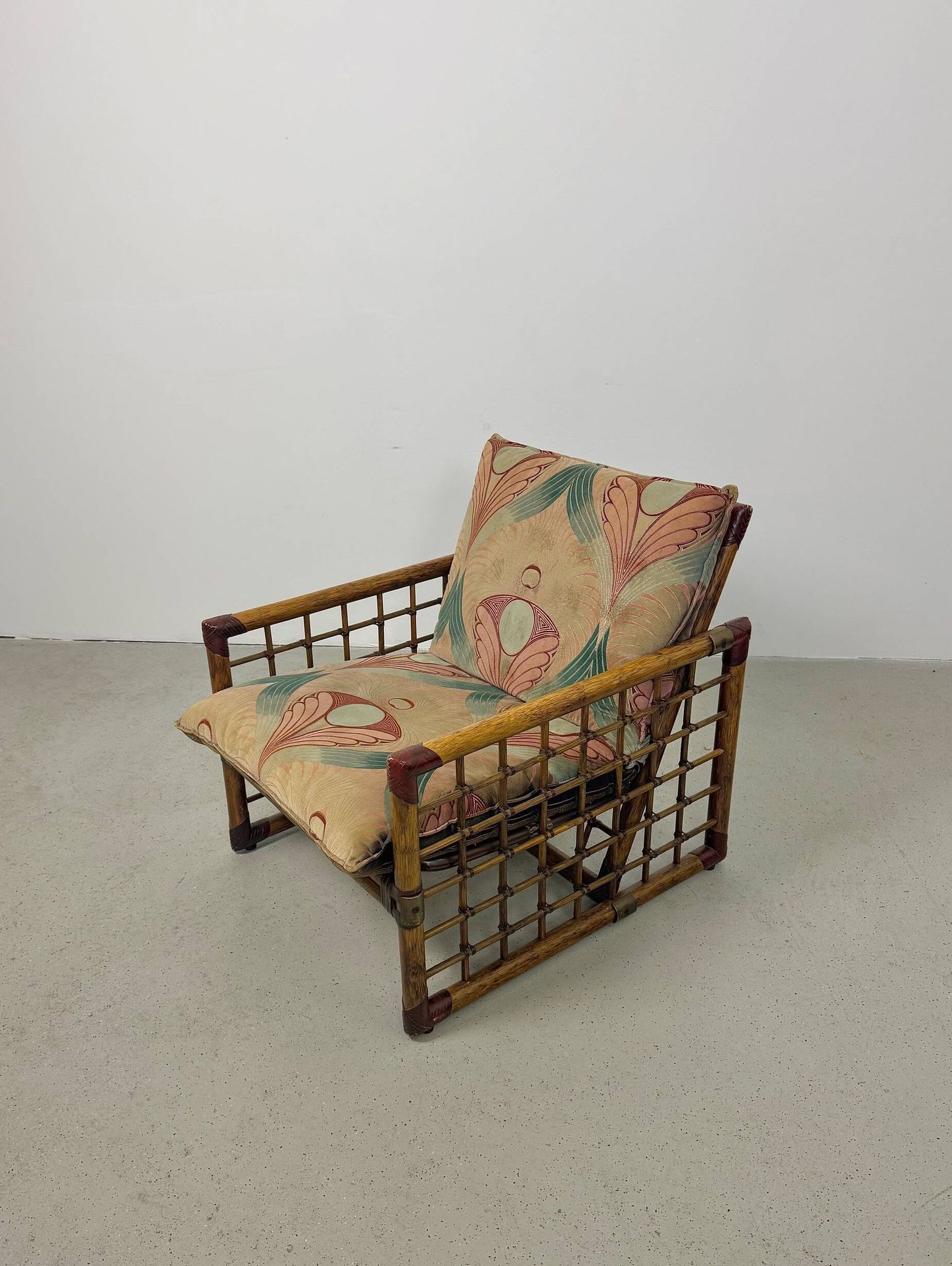 Chaise longue italienne des années 1970 en bambou, rotin, laiton et tissu style Liberty