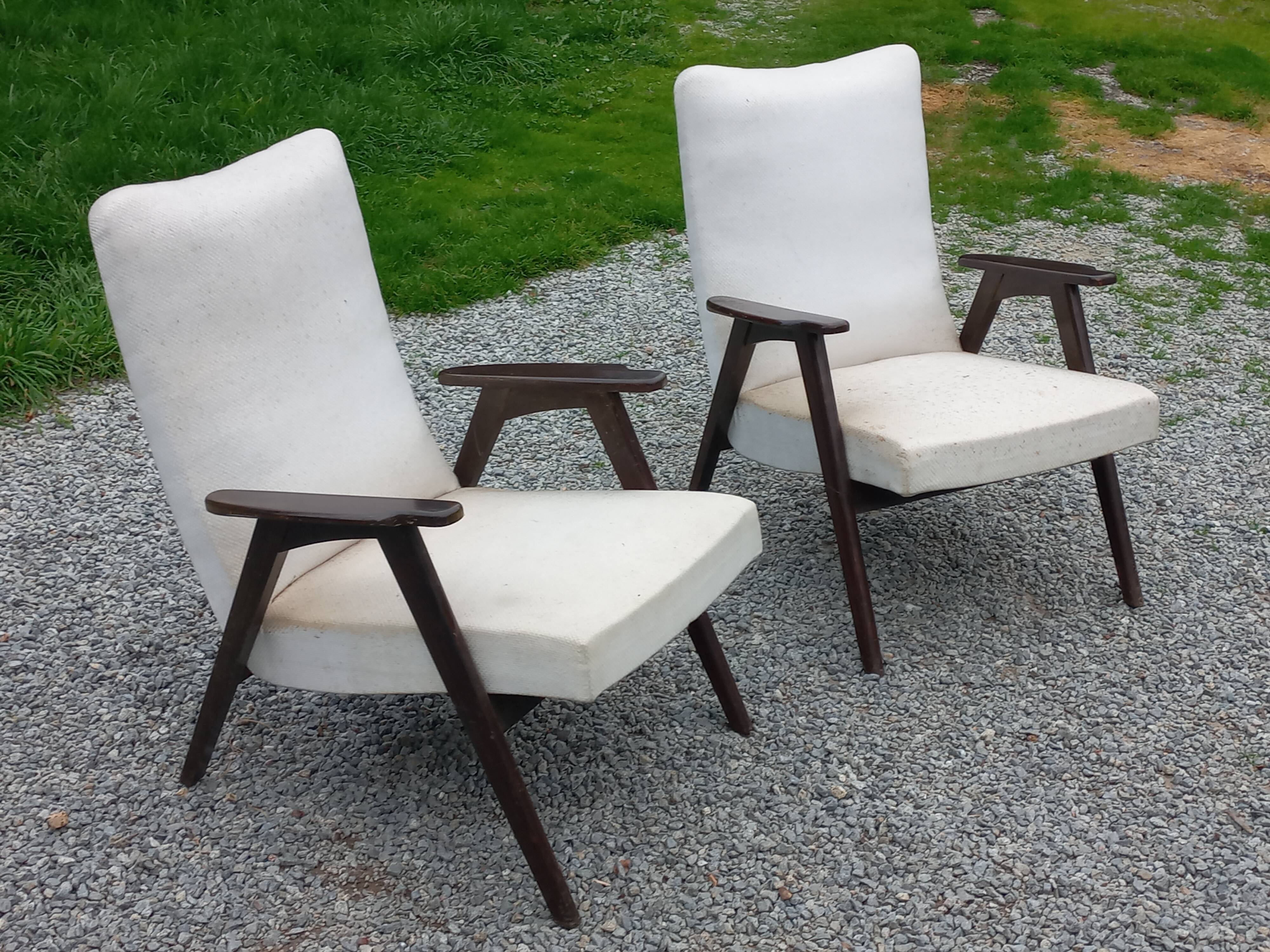 Pair of Scandinavian-style armchairs with splayed legs from the 1950s