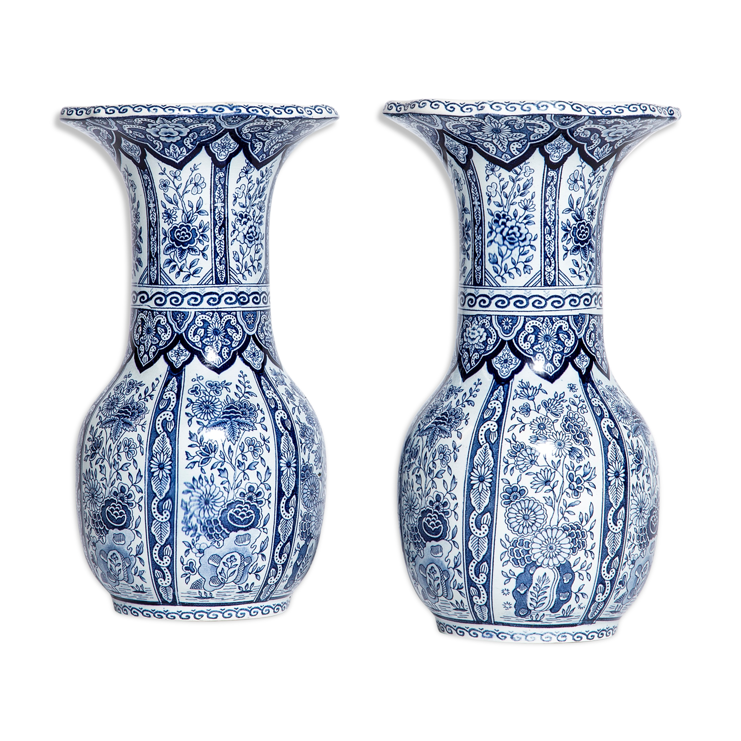 Couple of Delft vases