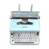 Typewriter Olivetti Lettera 22