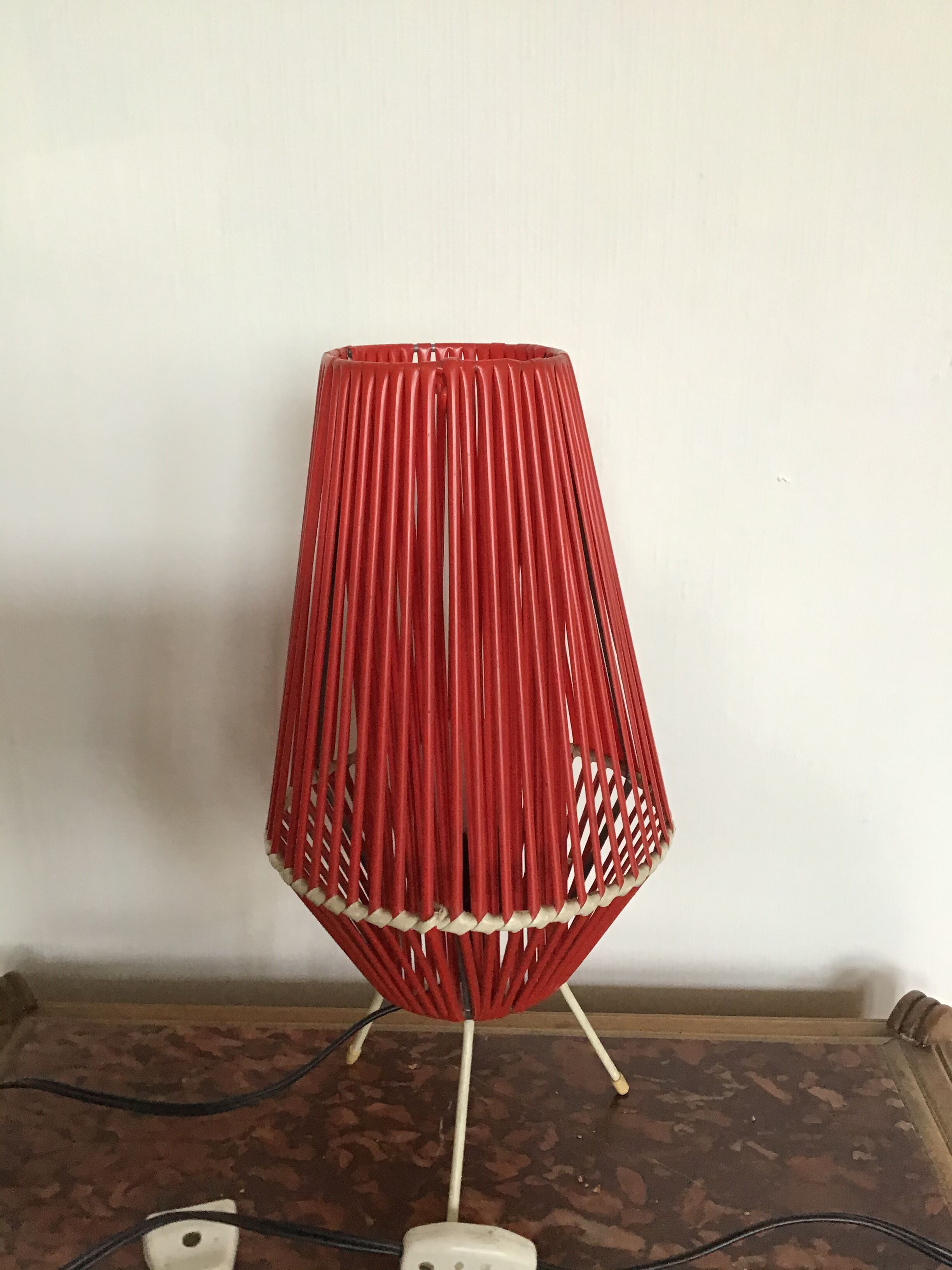 Vintage 60s scoubidou lamp