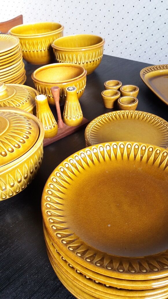 Lot of dishes 1960