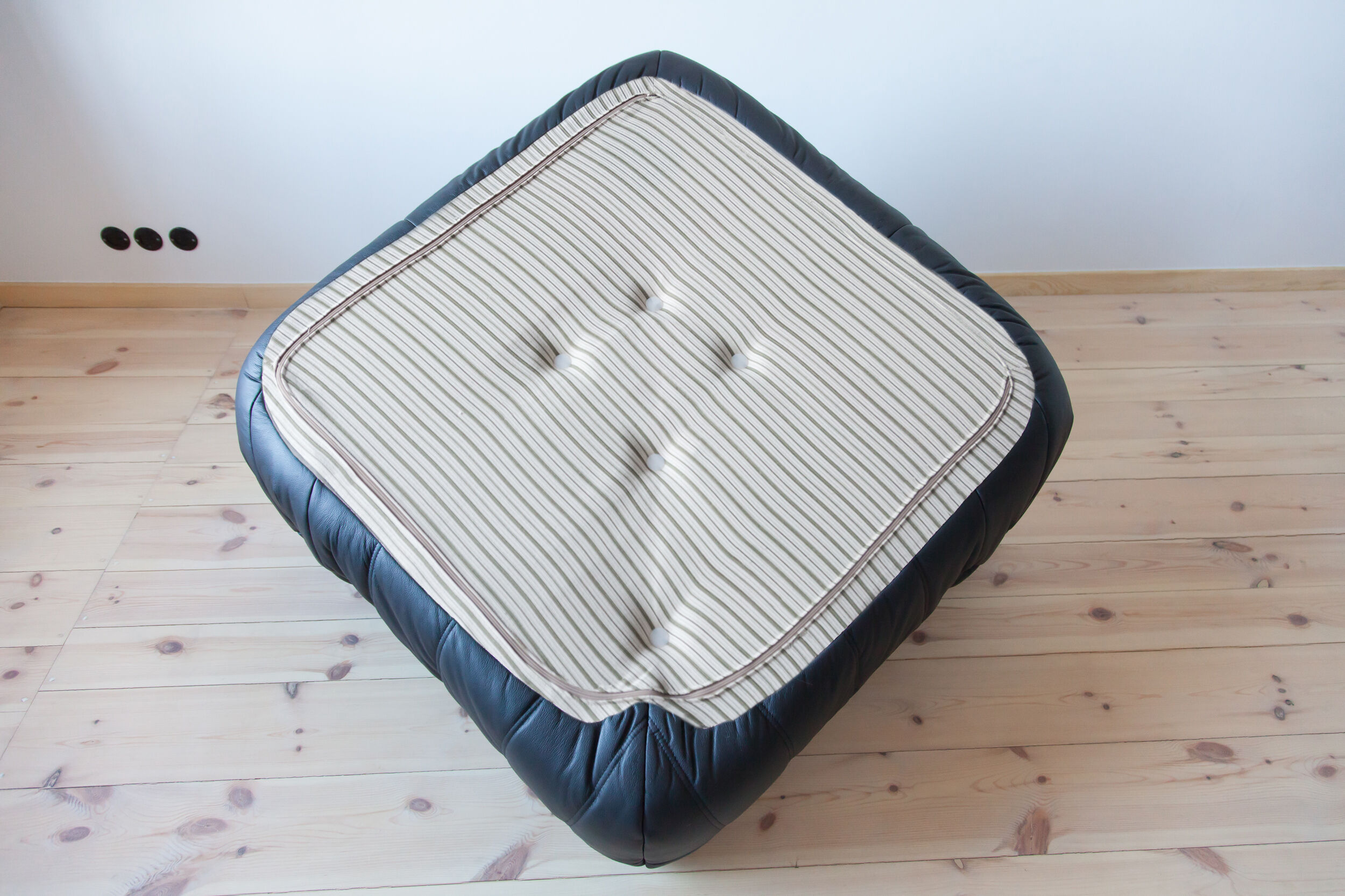 « Togo » set, model designed by Michel Ducaroy 1973