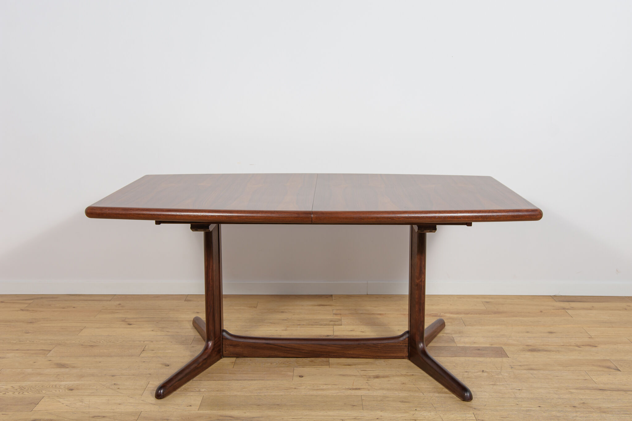 Table à manger extensible en palissandre de style mid-century moderne, Danemark, années 1960.