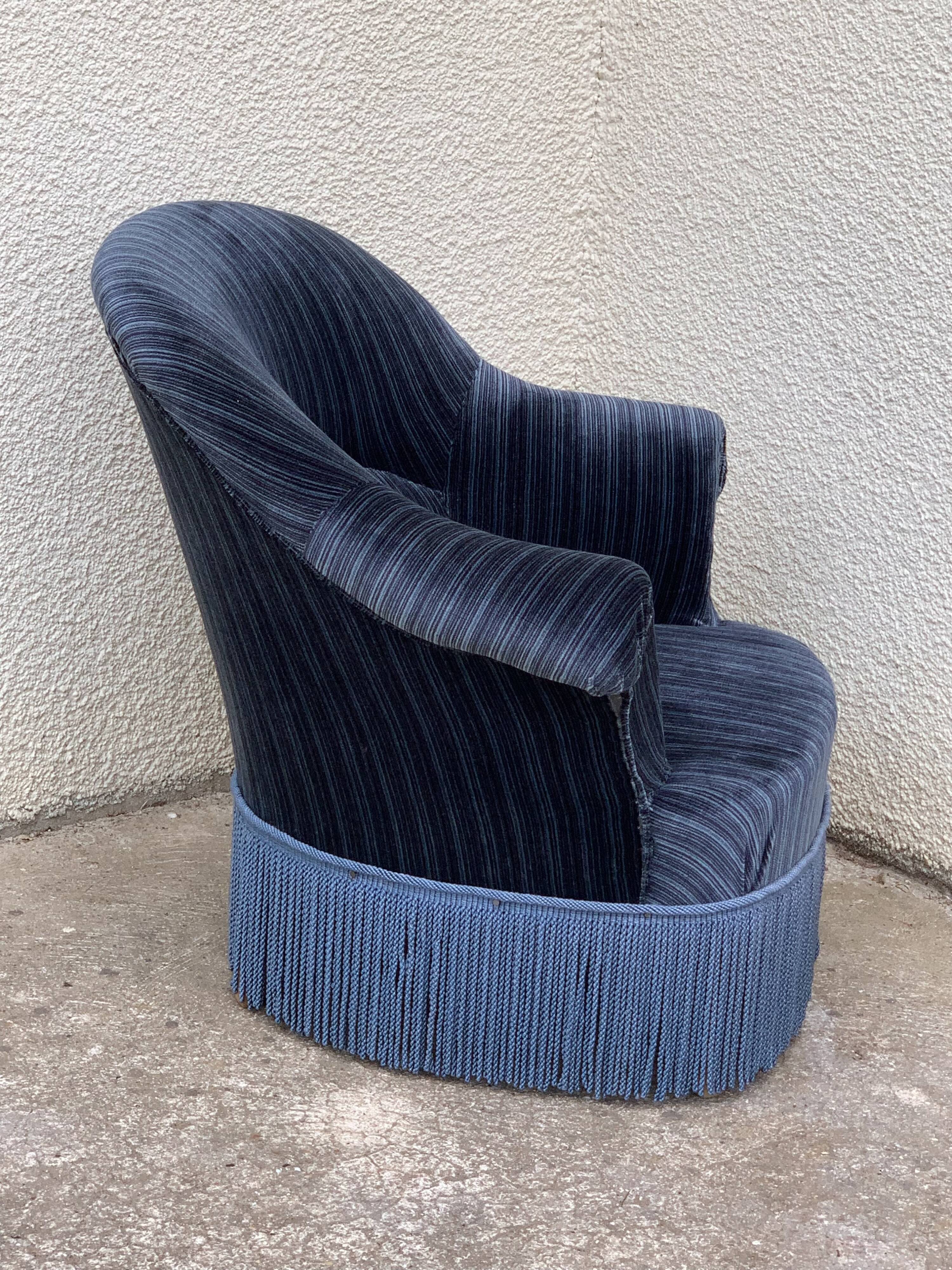 Jean blue velvet toad armchair