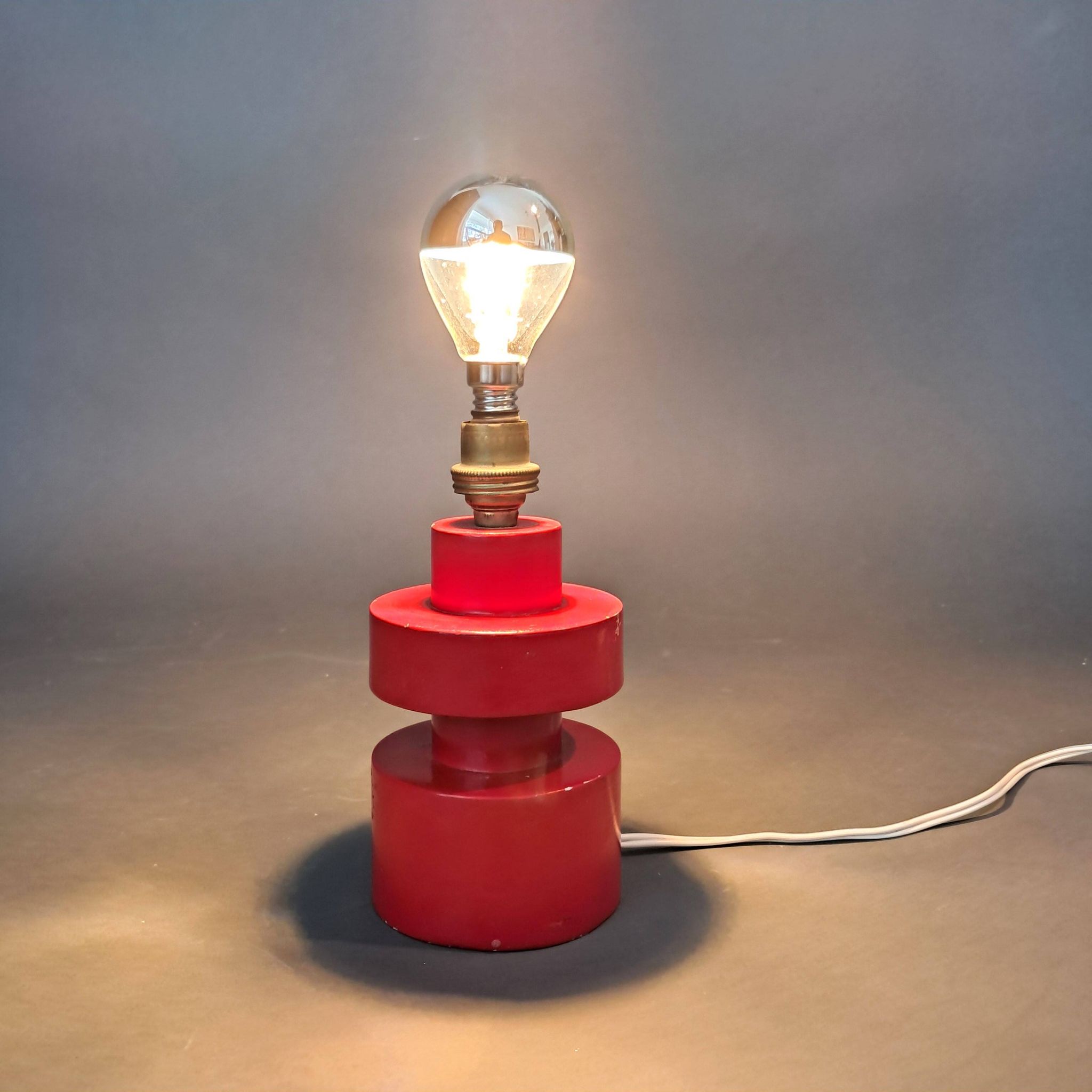 Lampe en bois moderniste 1940/1950.