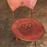 Table et chaises en tôle