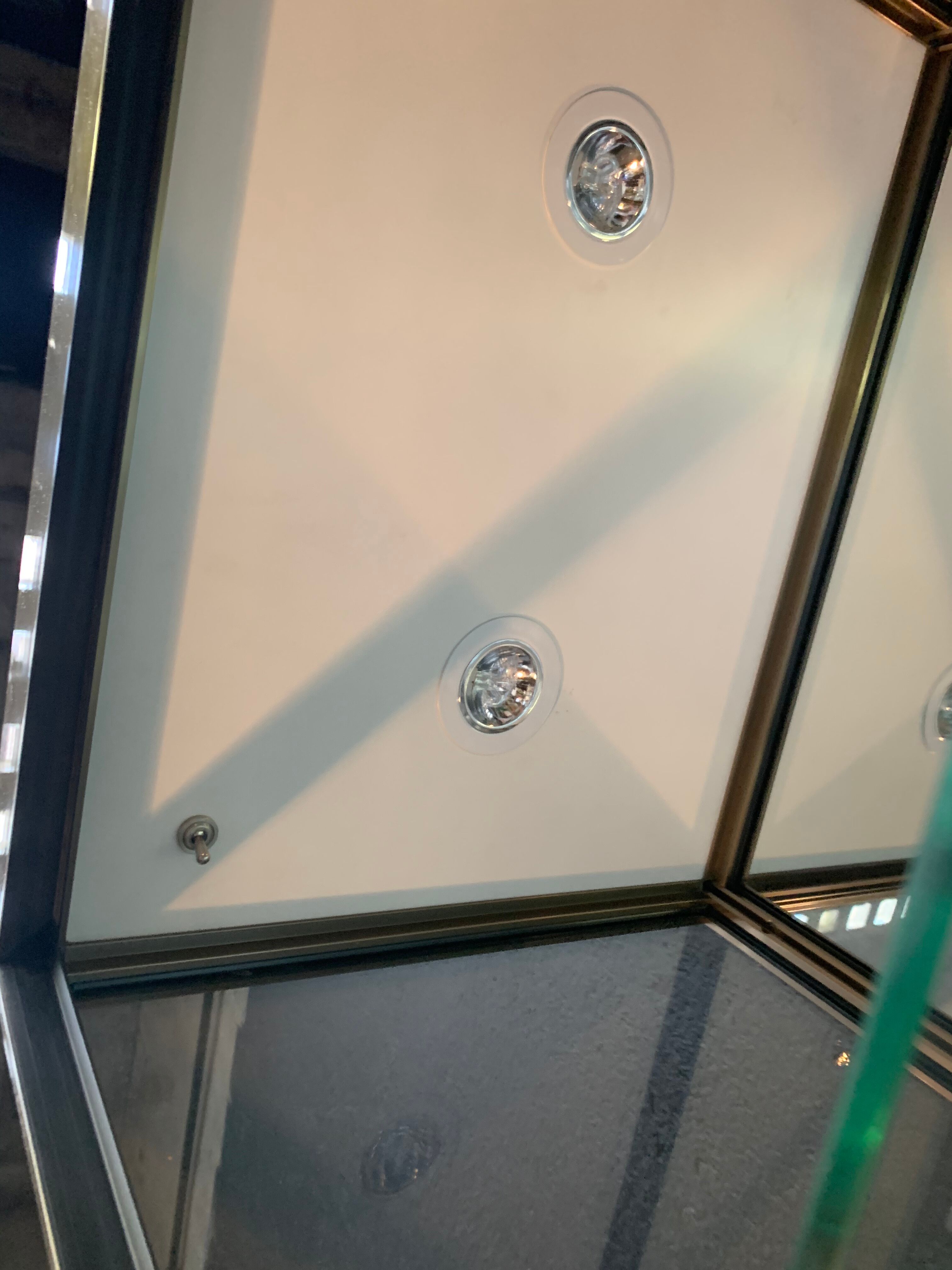 An illuminating presentation showcase...