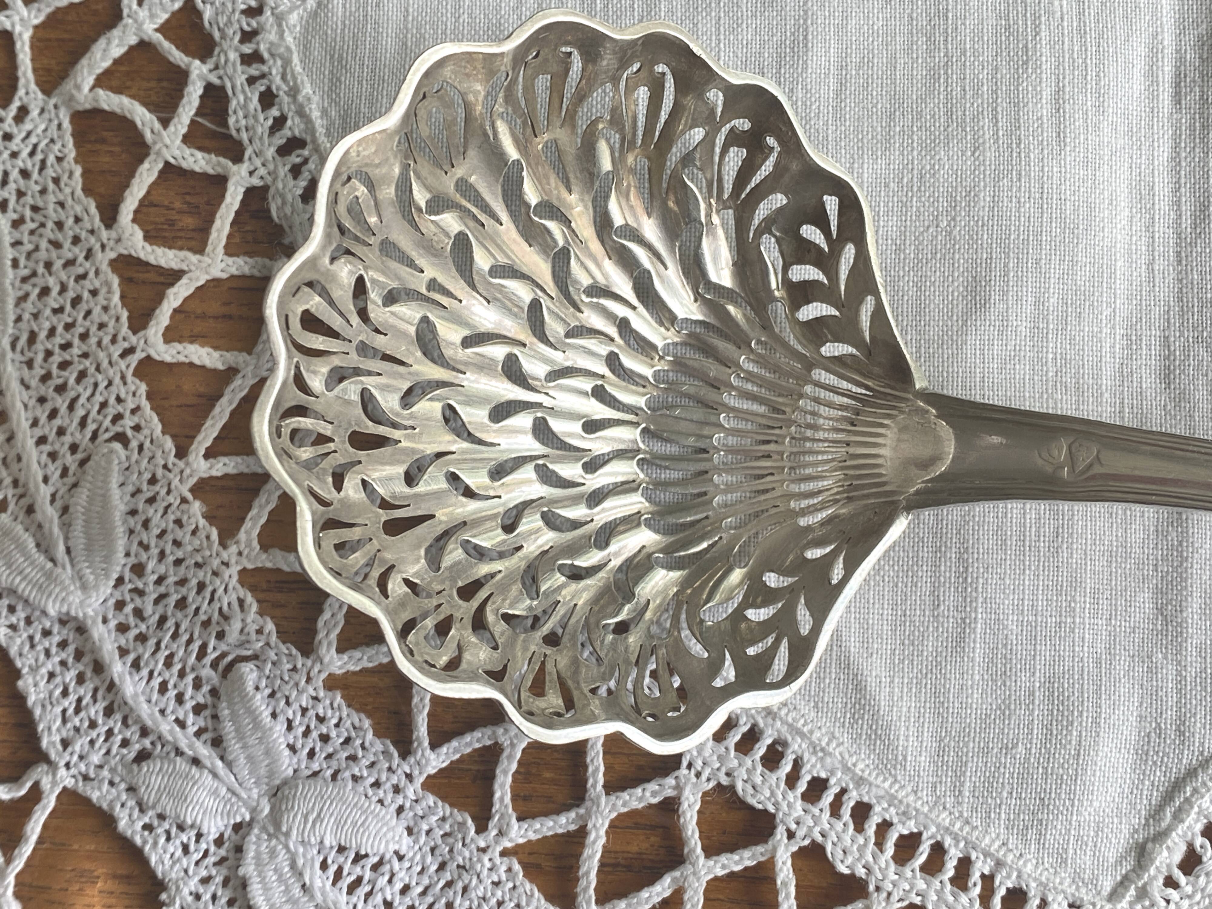 Chinon silver sugar shaker spoon - Vieillard hallmark
