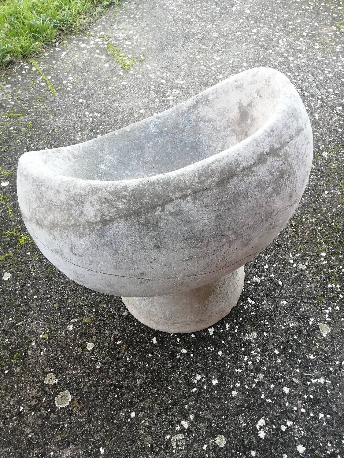 Vintage robert pansart outdoor armchair for elo in fiber cement.