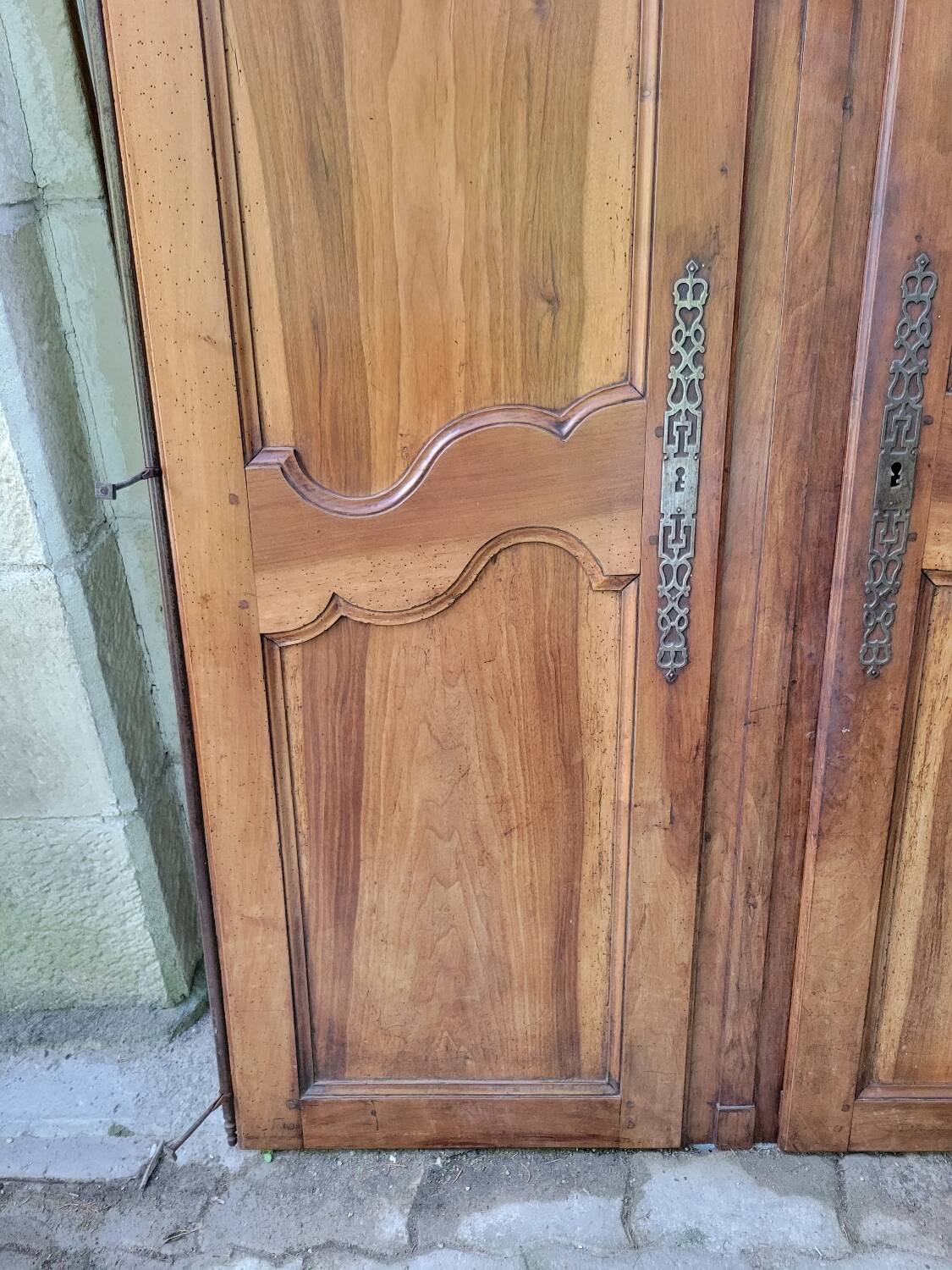 Double old wardrobe doors in walnut from around 1900.