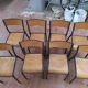 8 chaises d'école