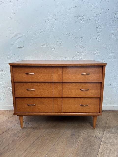Vintage 1960s chest of drawers