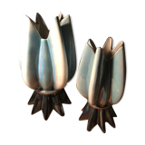 Pair of vases in iridescent ceramic shape flower