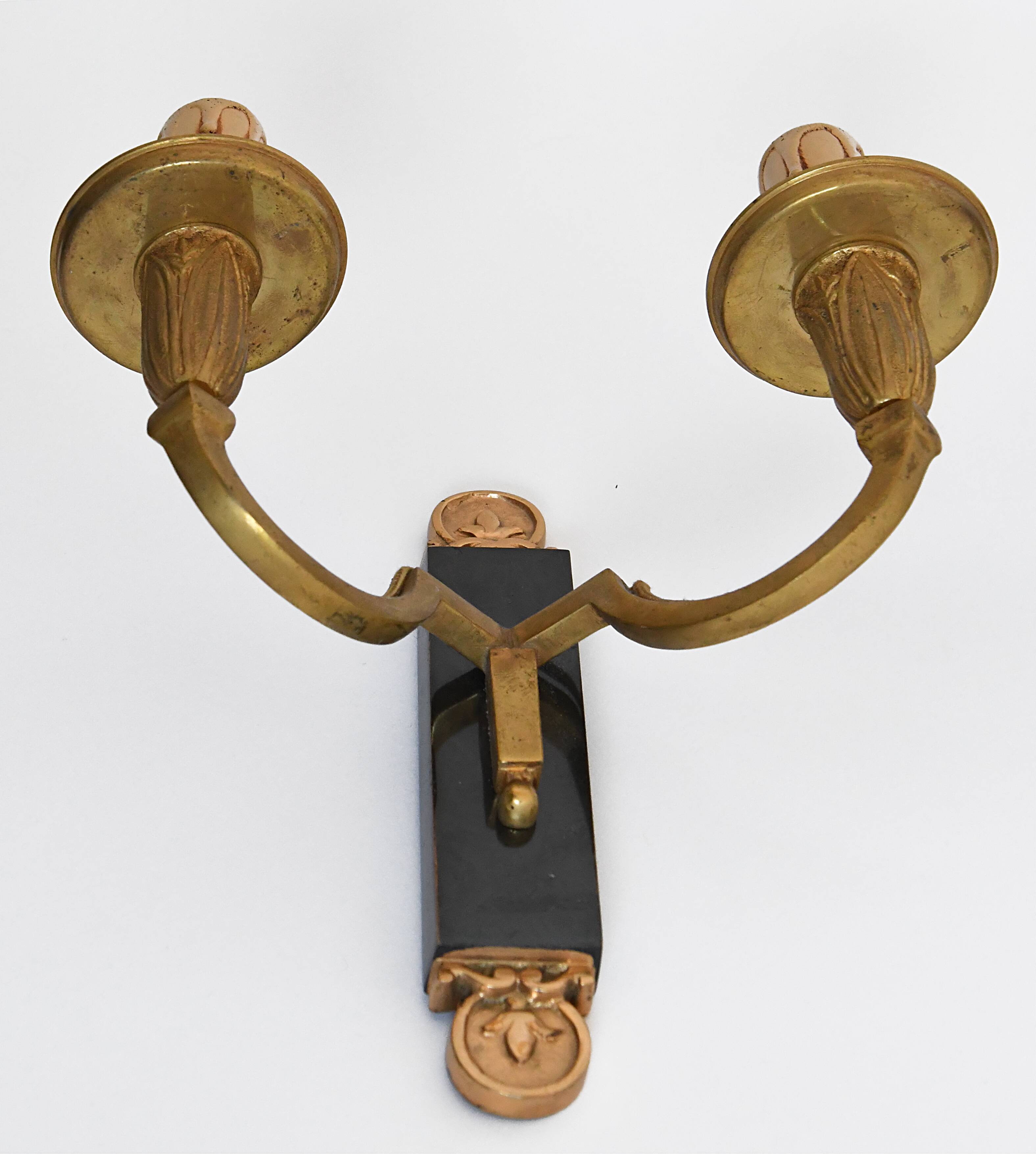Paire d’appliques en bronze style Empire