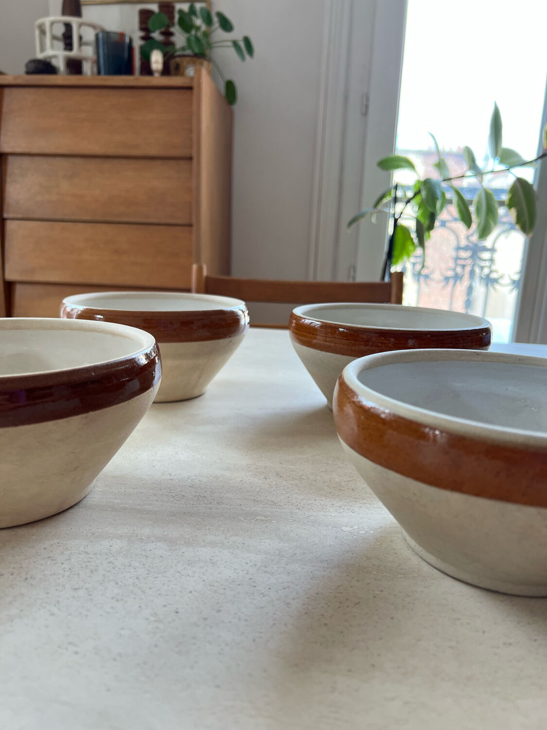 Set of 4 bowls in sandstone
