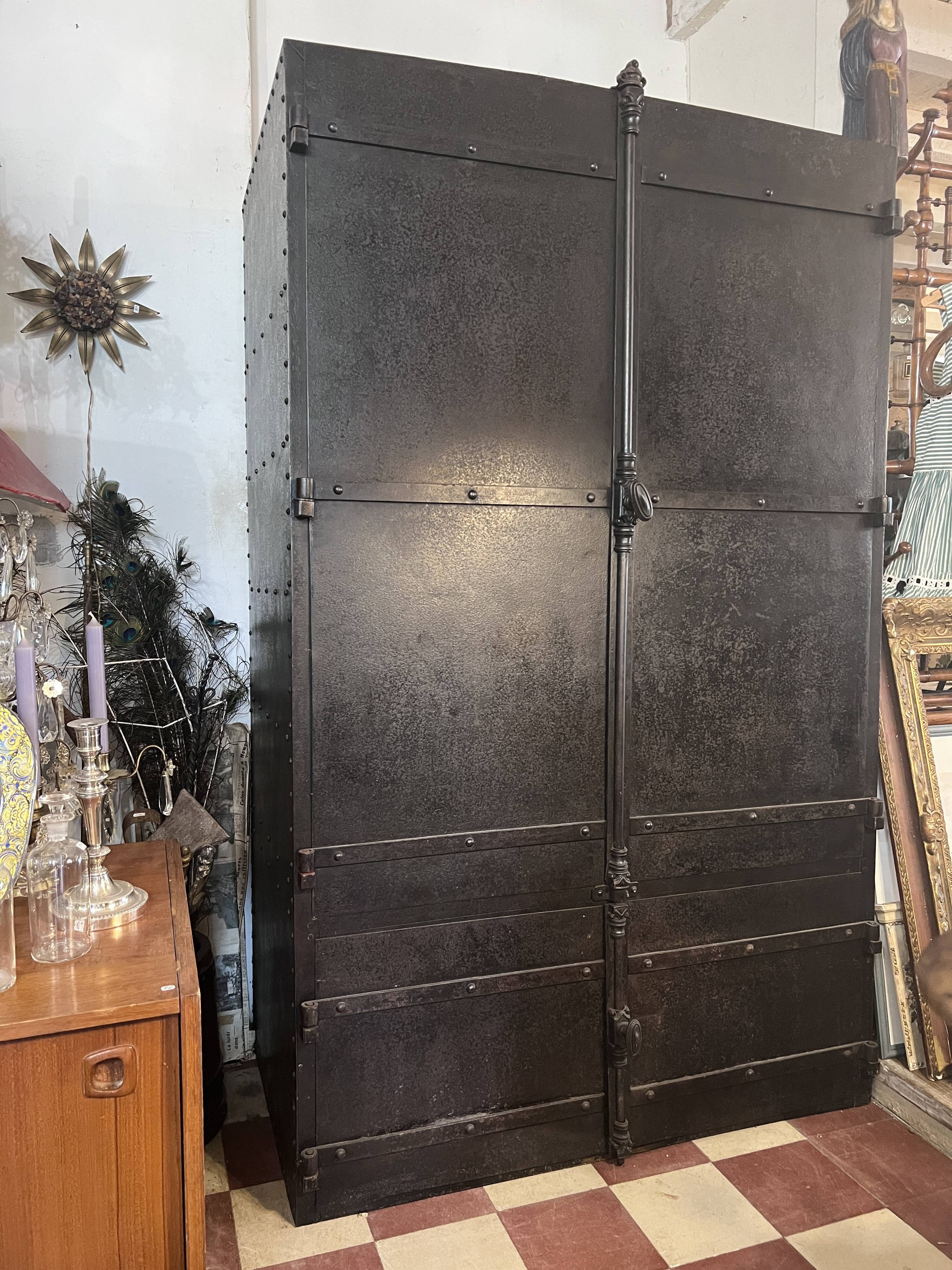 Iron cabinet