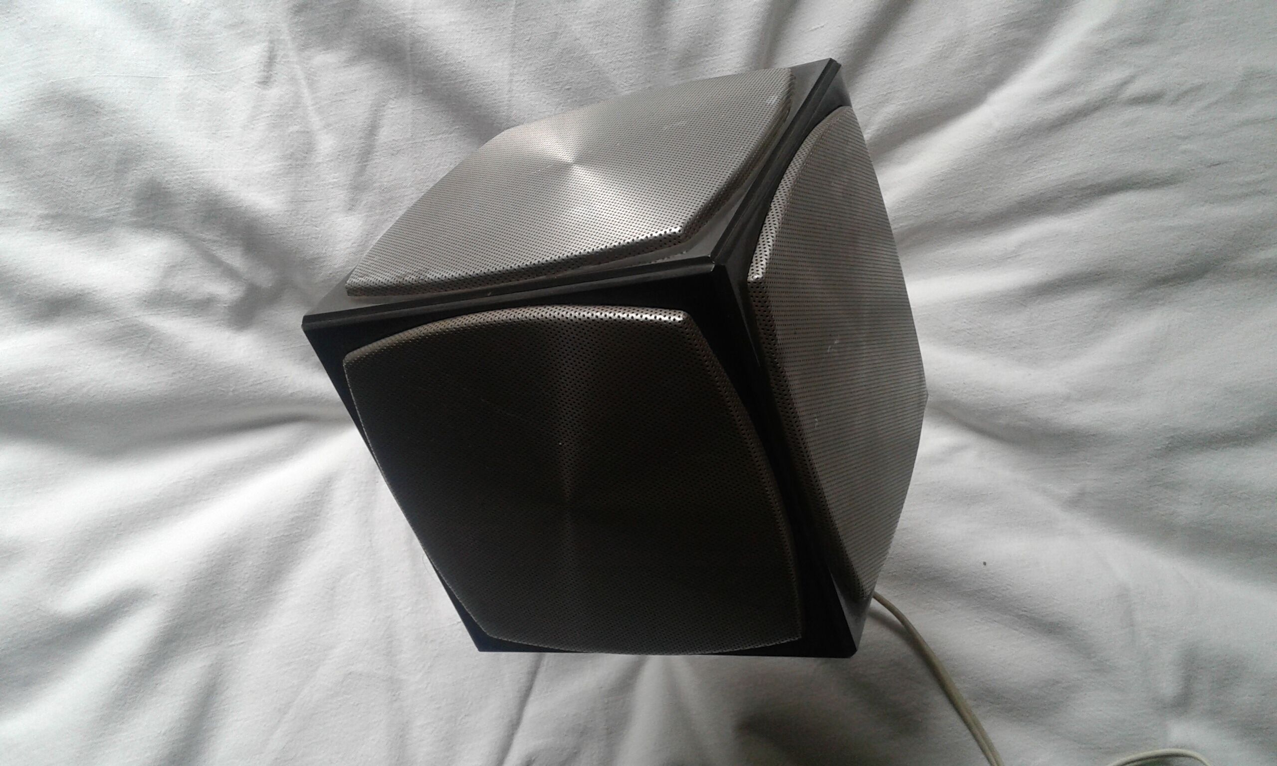 Pregnant grundig audiorama hifi 700 cubic tripod foot