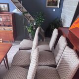 6 chaises Louis XV – tapisserie traditionnelle à ressorts – bois massi