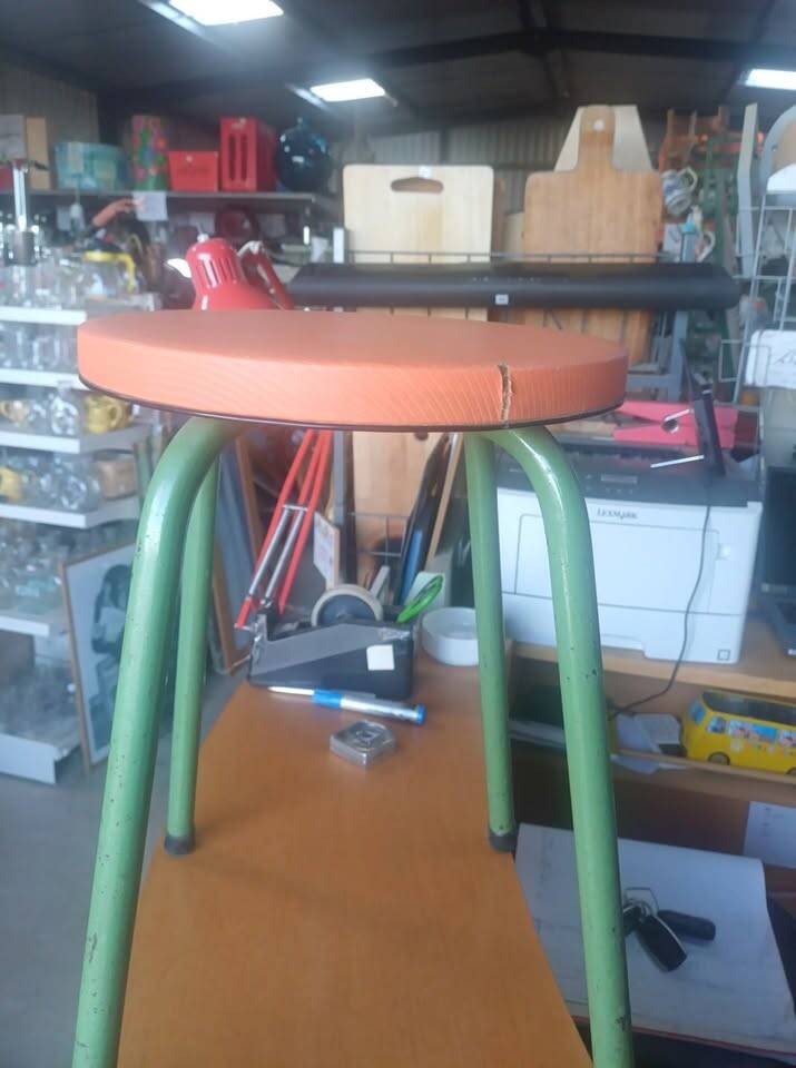 Tabouret industriel skai orange