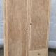 Armoire en bois naturel