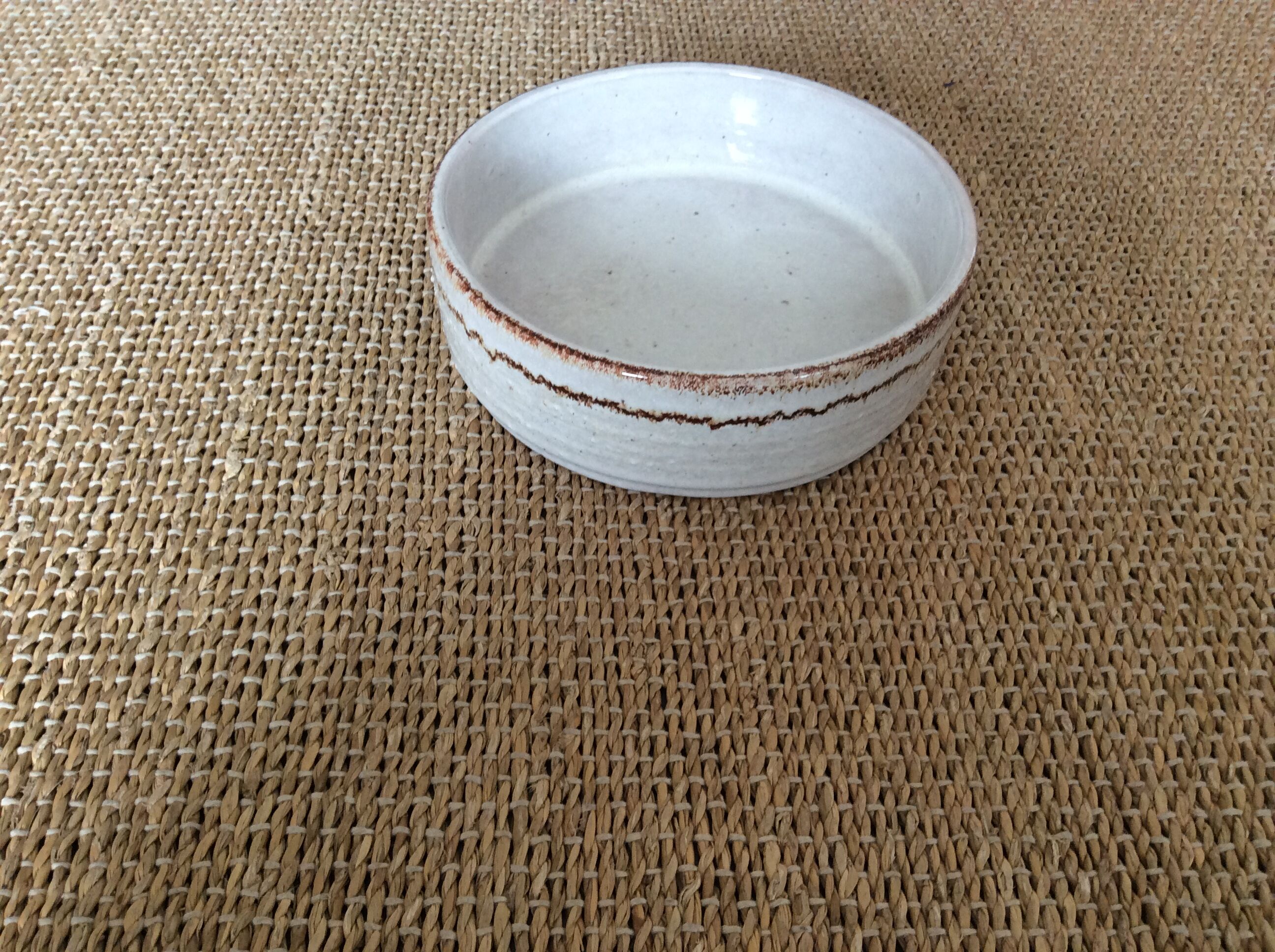 Glazed stoneware dish