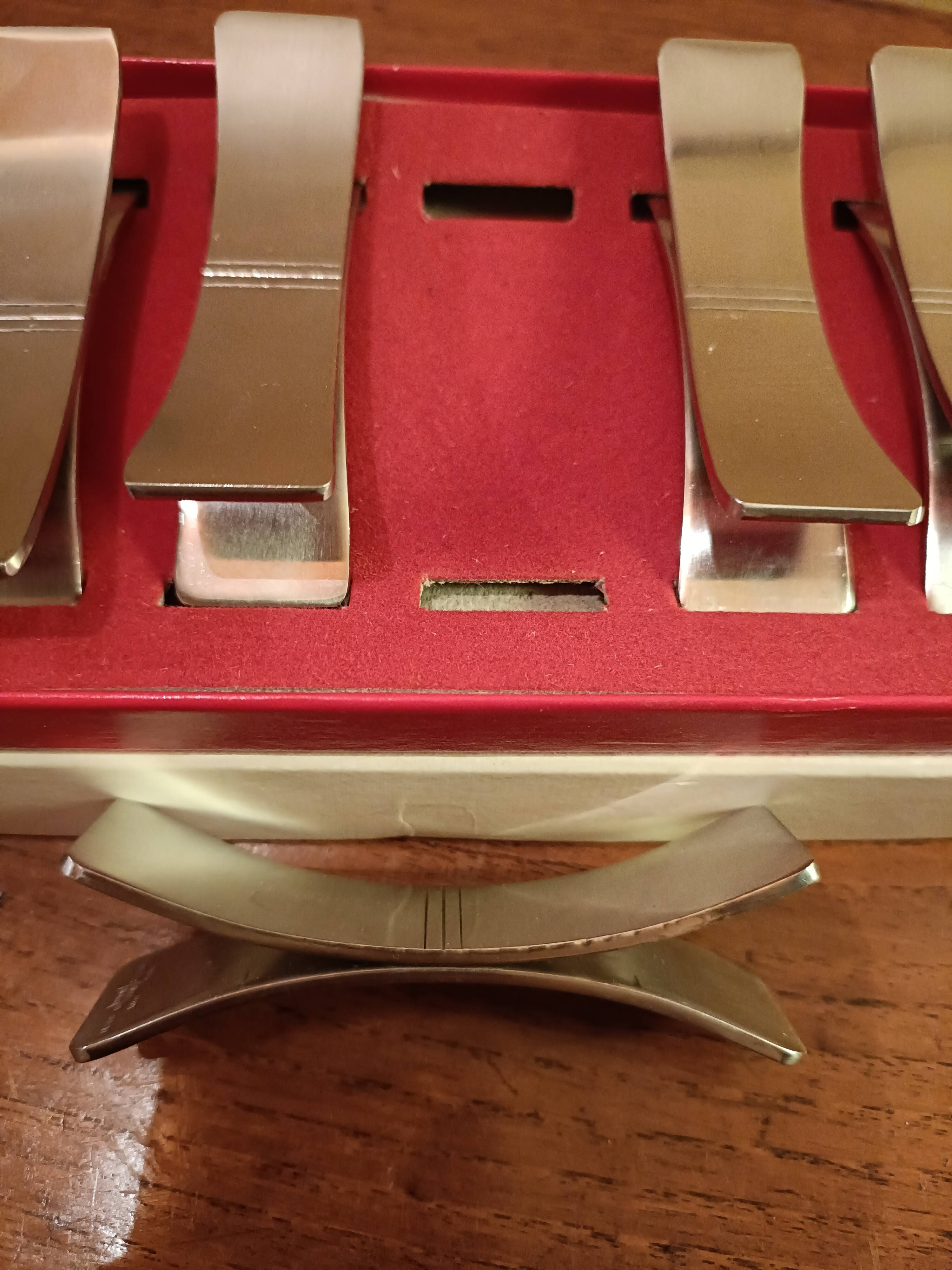 Six Letang and Rémy stainless steel knife holders