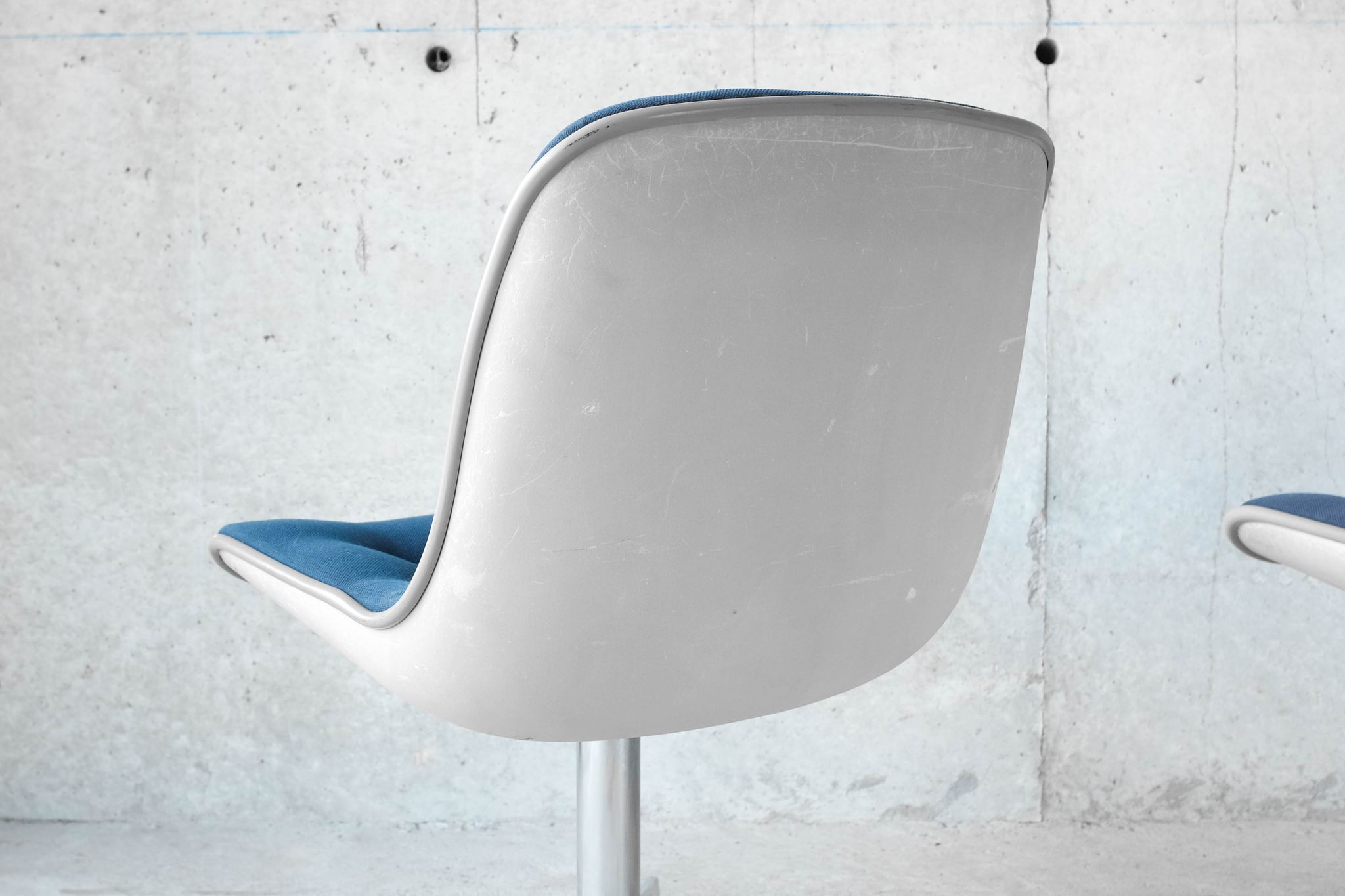 Pair of chairs of Randall Buck for Steelcase Strafor - 1970
