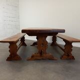 Farmhouse table and its 2 benches
