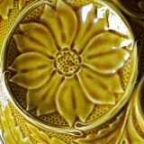 Set of plates, artichoke dishes, mustard yellow earthenware Gien vintage