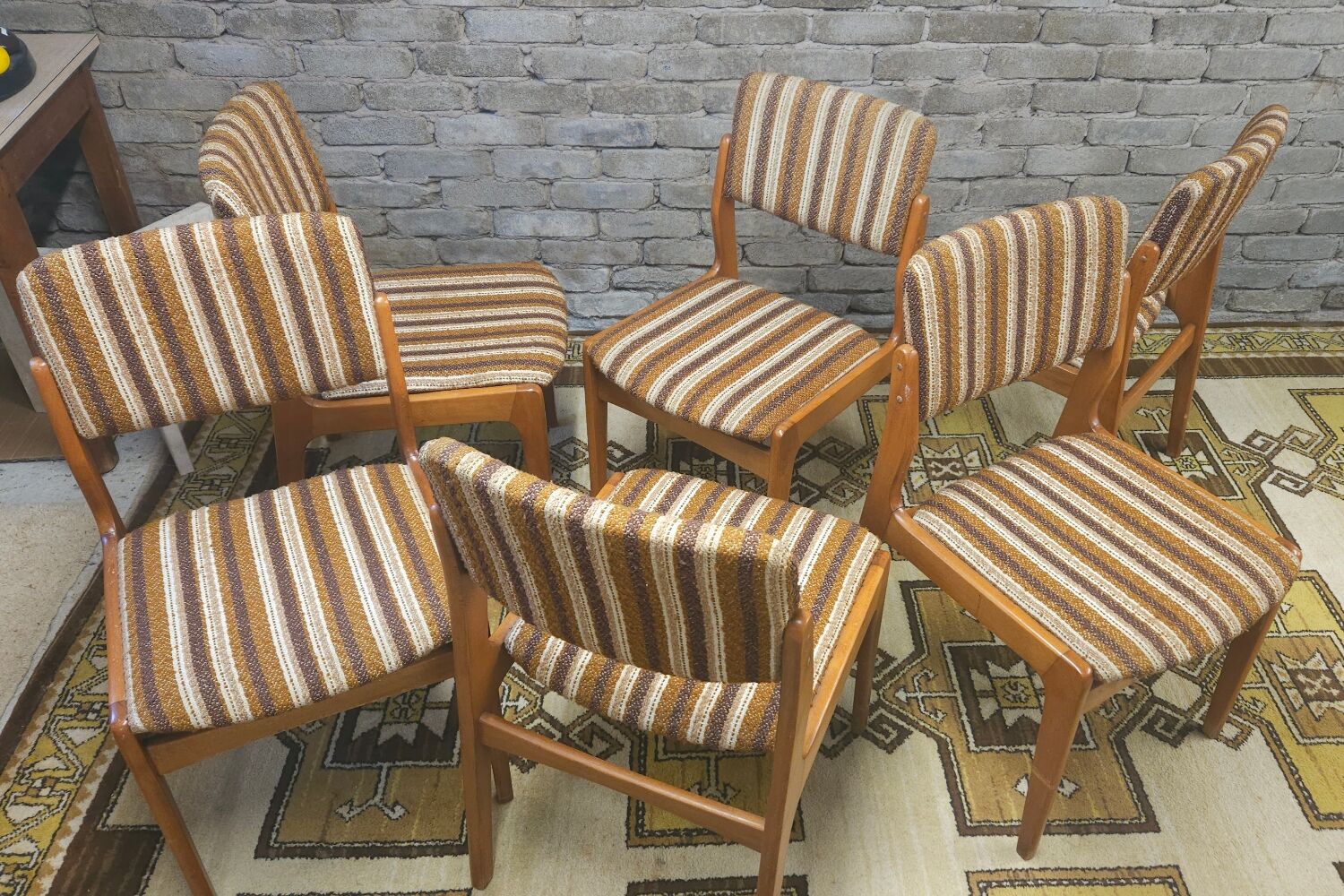 Set of 6 vintage Scandinavian chairs from the 1970s