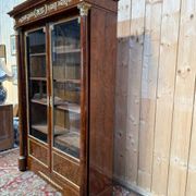 Display cabinet with two doors – Empire period – Mahogany veneer, bronze fittings
