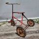 Tricycle enfant métal riveté 1920 • Style urbex