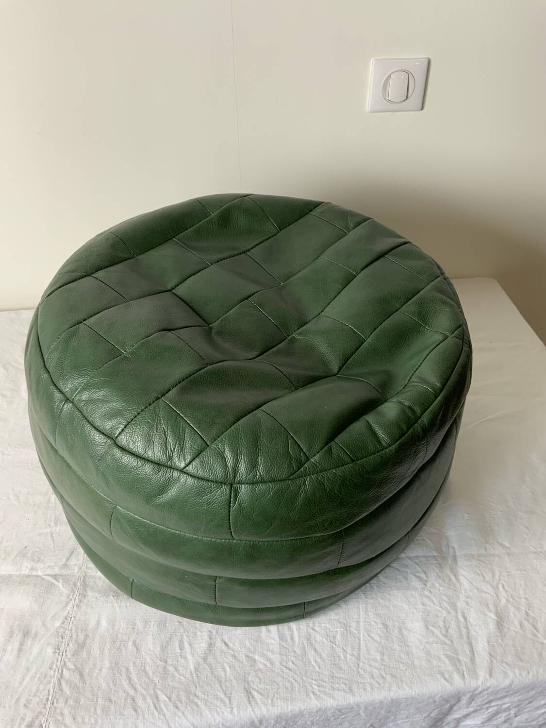 Vintage pouf