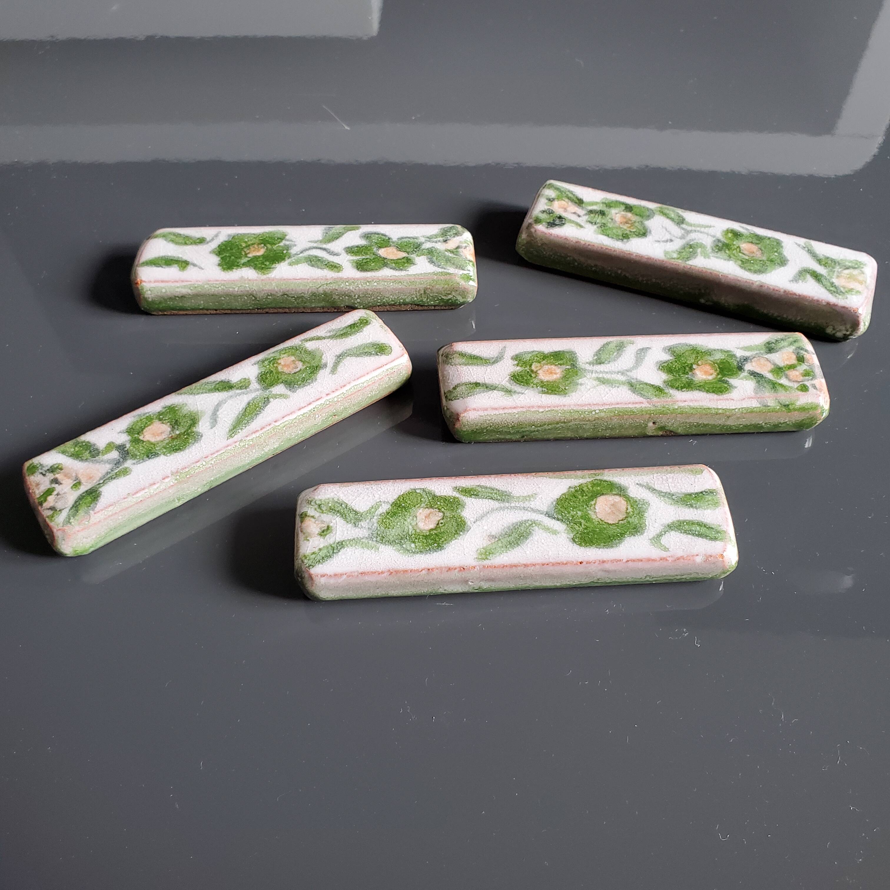 Set of 5 ceramic knife holders