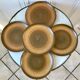 Set of 5 flat plates in Longchamp 60s sandstone painted by hand