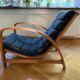 Fauteuil Jindrich Halabala en bois et canne, années 1930