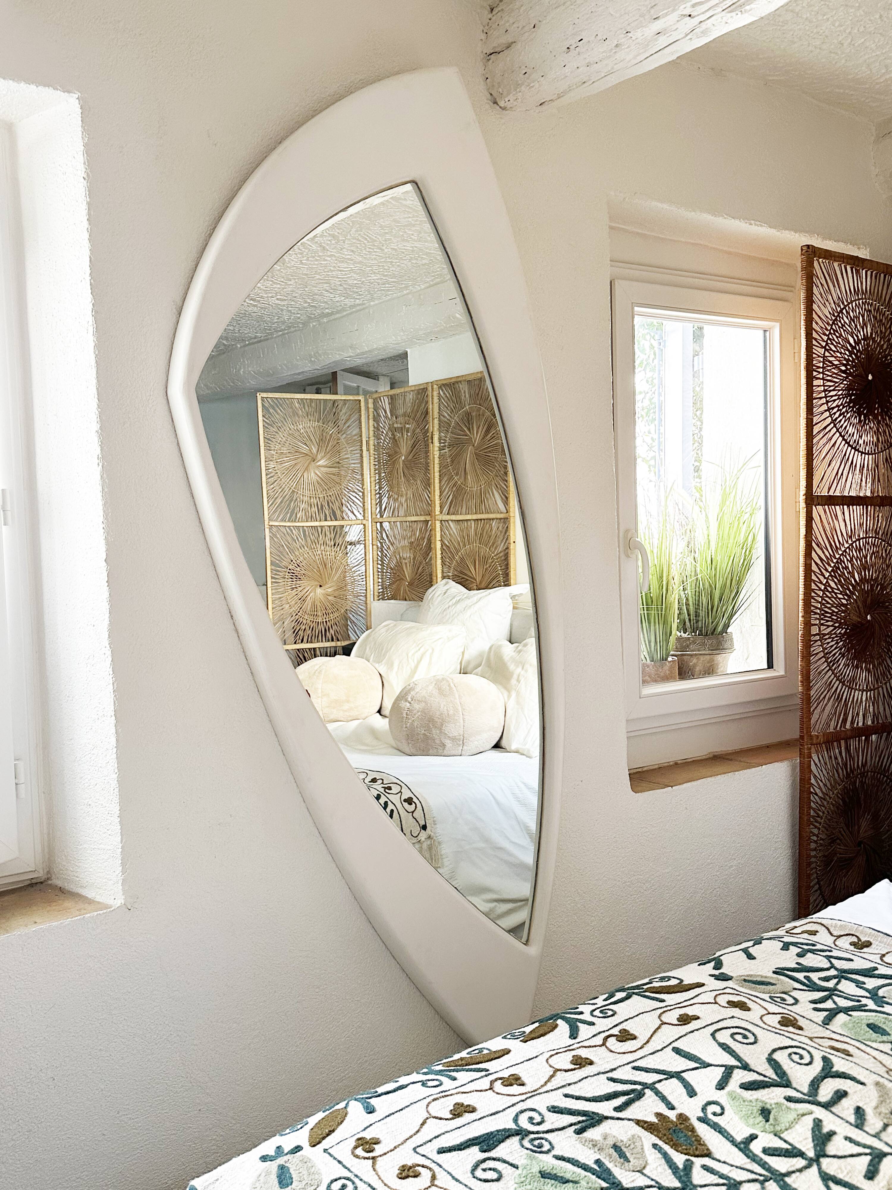 Dismantled Space Age XXL wall mirror in lacquered wood. France, 1970s.