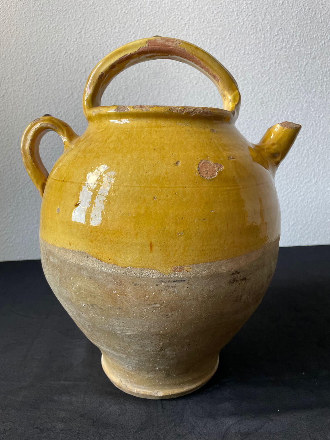 Cruche gargoulette chevrette en terre cuite jaune vernissé XIX eme siècle