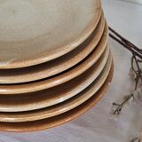 Lot de 6 assiettes plates en grès estampillées Vallauris