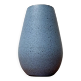 Minimalist German vase from the mid-century pottery studio of Töpferhof Römhild, 1960s.