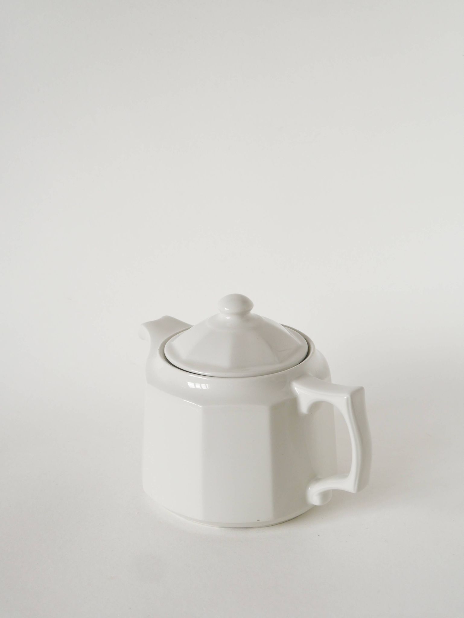 Faceted ceramic teapot, White, 1950