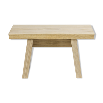 Japanese stool in solid oak