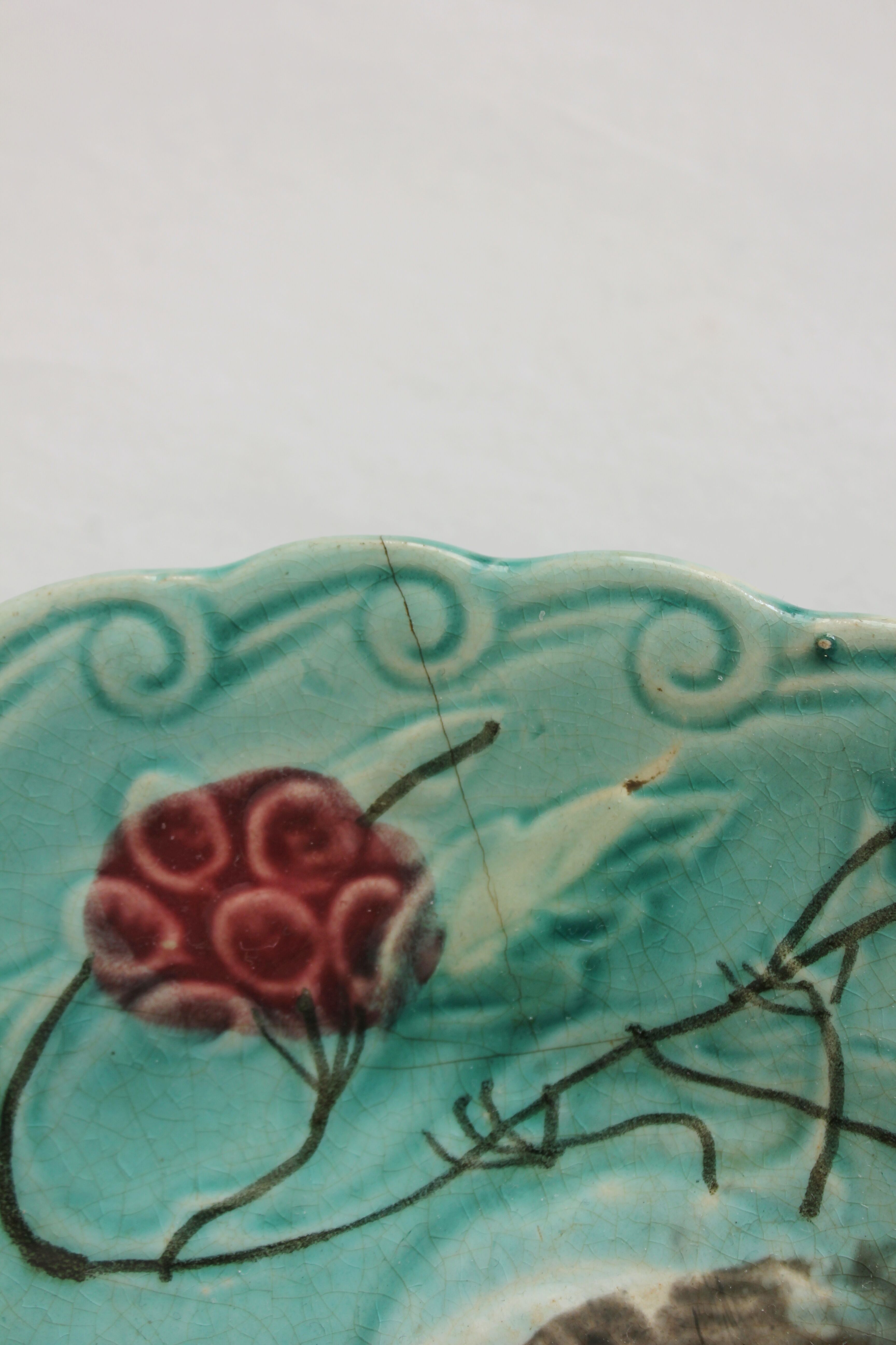 2 old plates in slurry birds Onnaing early twentieth