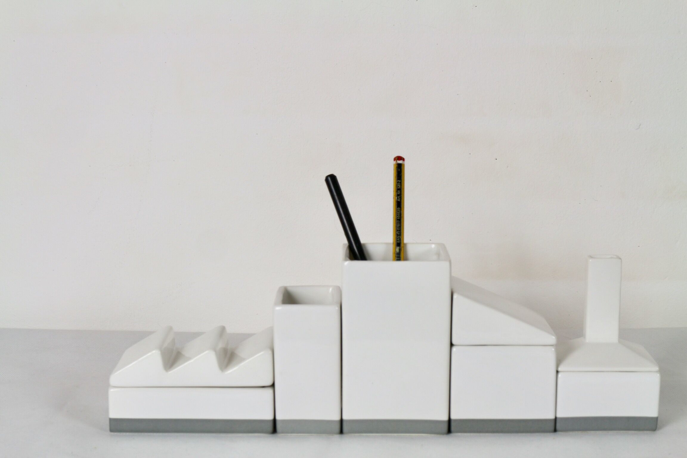 Seletti Desktructure necessary