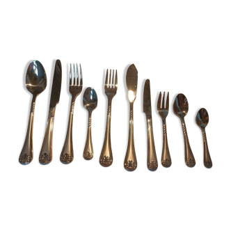 111-piece cutlery set Les trois toques