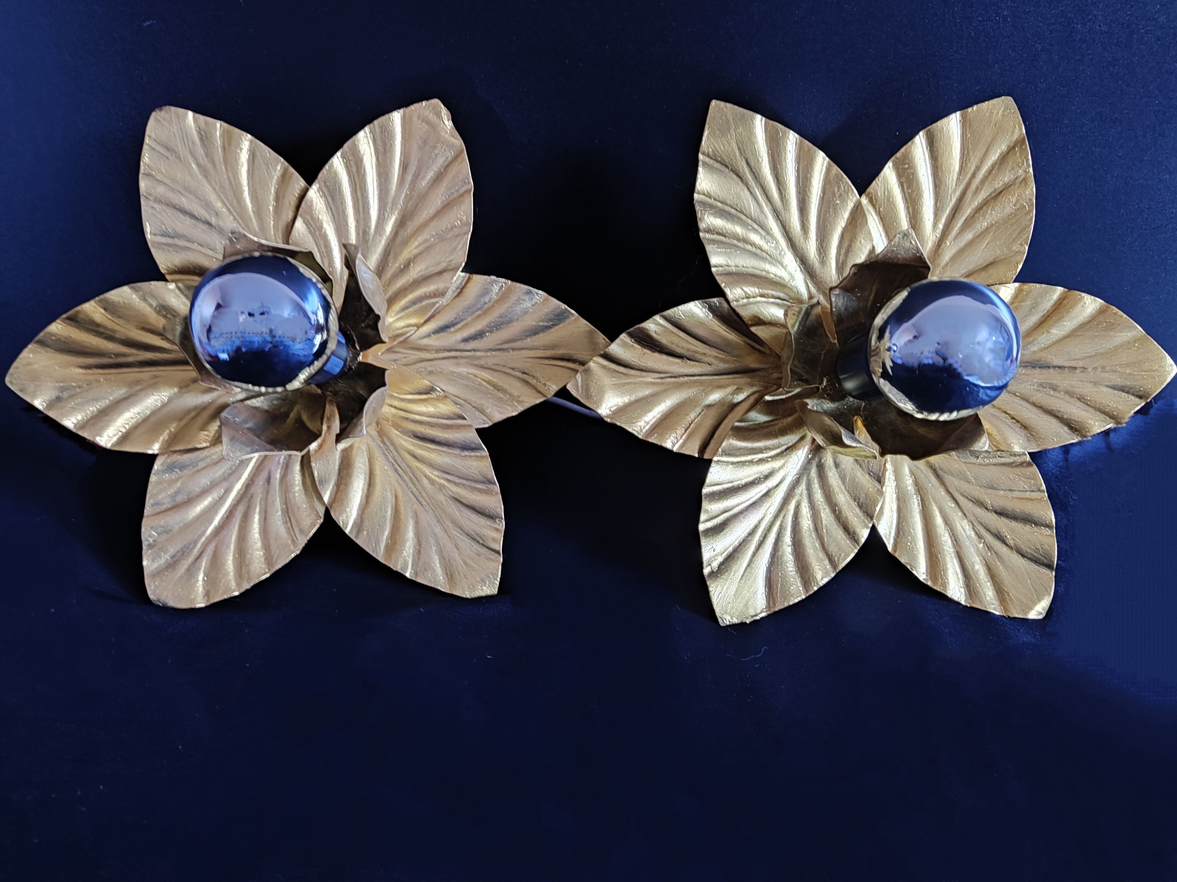 Paire d'appliques feuilles dorées