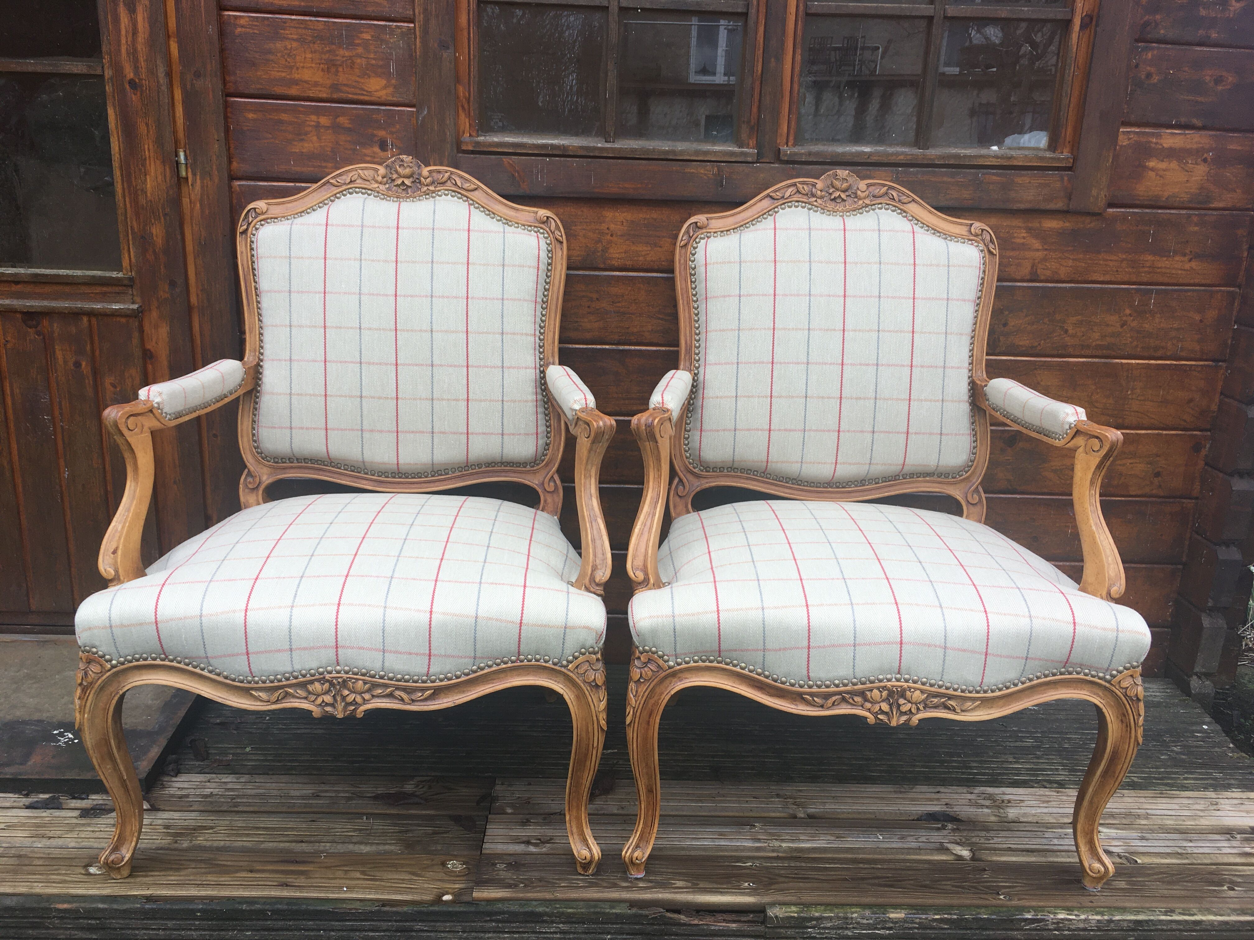 Pair of re-tapised Louis XV convertible chairs