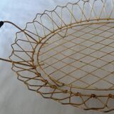 Flat gold metal and scoubidou basket basket