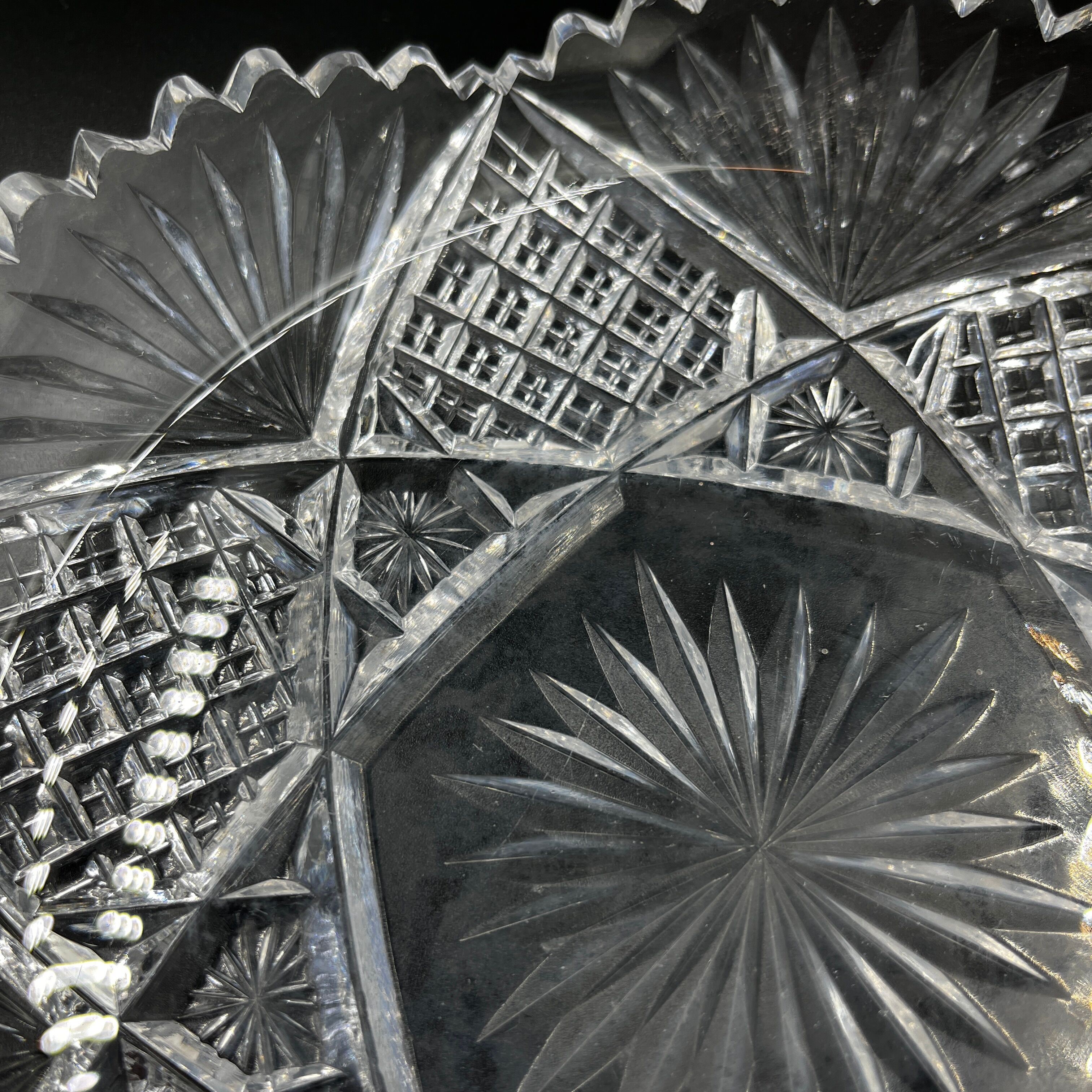 Empty crystal pocket